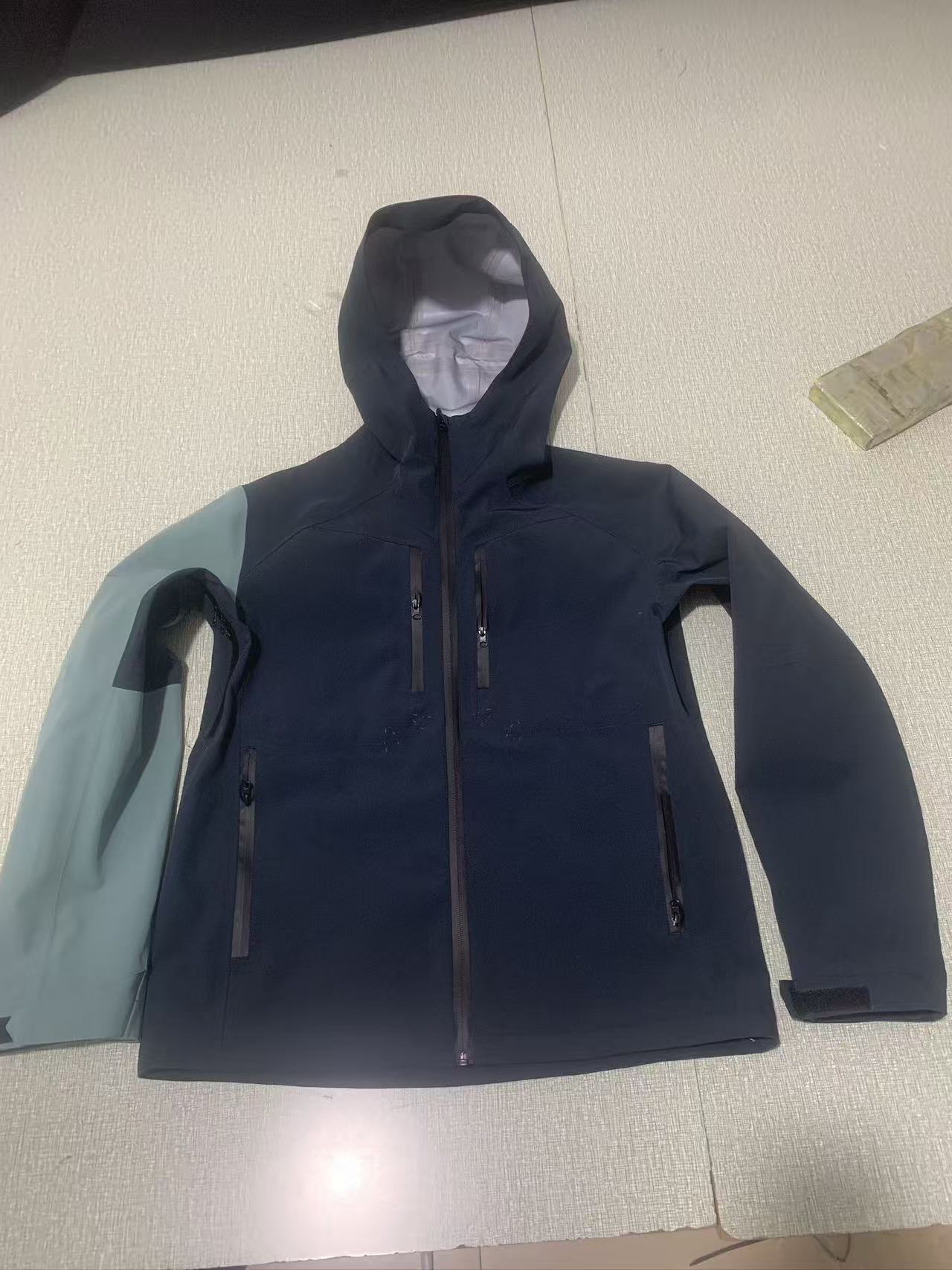 เสื้อแจ็คเก็ตสกีอเนกประสงค์กัน - Snowboard Jacket Gore Tex Waterproof บทวิจารณ์และราคา