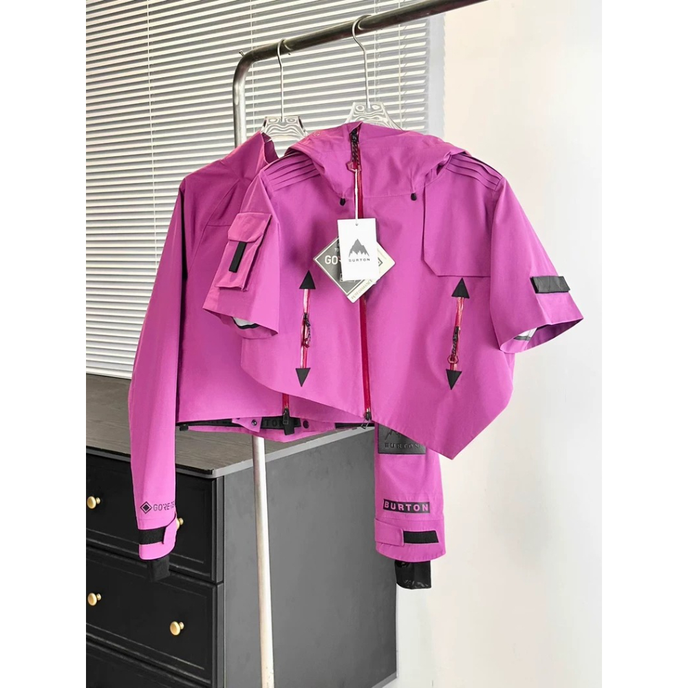 ชุดสโนว์บอร์ดสีแดงรุ่นลิมิเต็ด - Snowboard Jacket Gore Tex Waterproof บทวิจารณ์และราคา