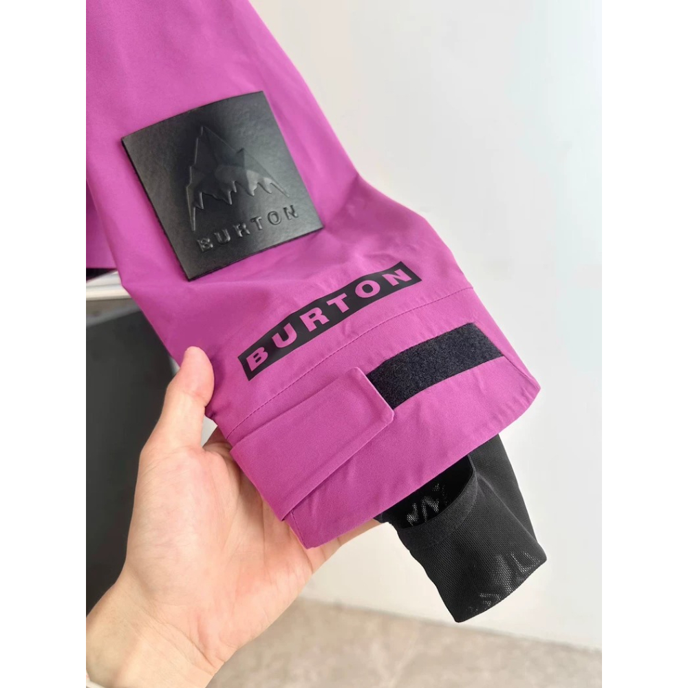 ชุดสโนว์บอร์ดสีแดงรุ่นลิมิเต็ด - Snowboard Jacket Gore Tex Waterproof บทวิจารณ์และราคา